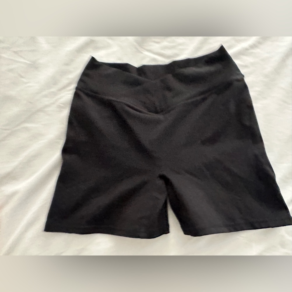 Alphalete Surface Shorts